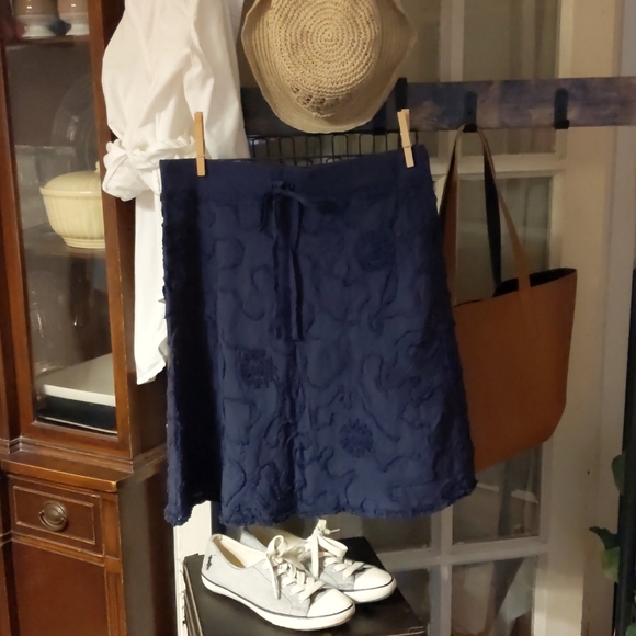 Max Studio Drawstring Navy Chenille Flower Skirt - Picture 1 of 3